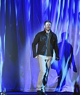 02.jpg