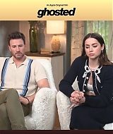 2023-Ghosted_FeaturetteInterview003-125.jpg