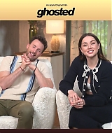 2023-Ghosted_FeaturetteInterview003-258.jpg