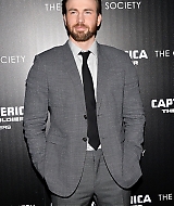 Filename=CEW-CaptainAmericaWInterSoldier_055.jpg
Filesize=593KiB
Dimensions=1333x2000
Date added=Oct 22, 2017 CEW-CaptainAmericaWInterSoldier_055.jpg