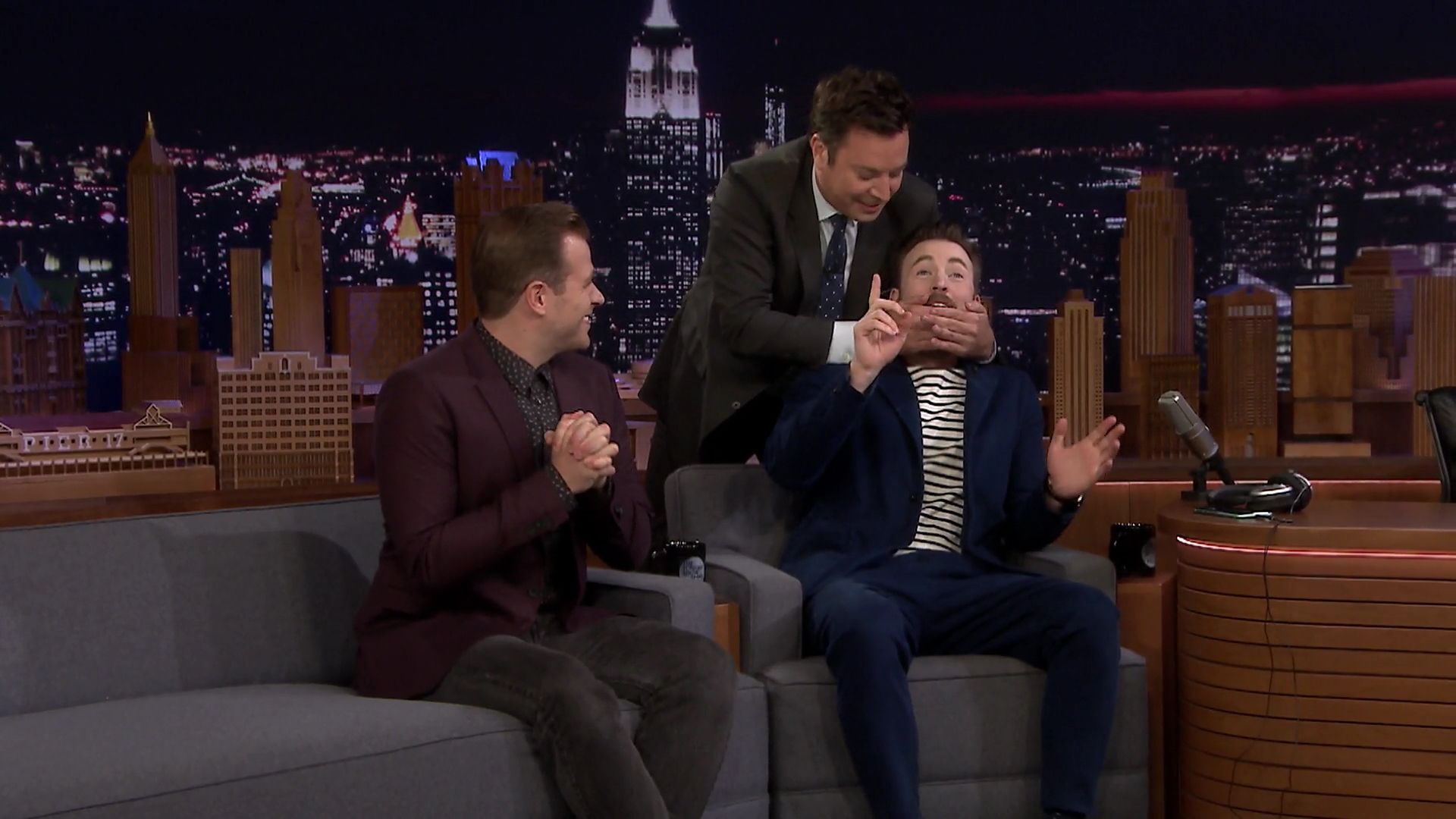 JimmyFallon-110419-717.jpg