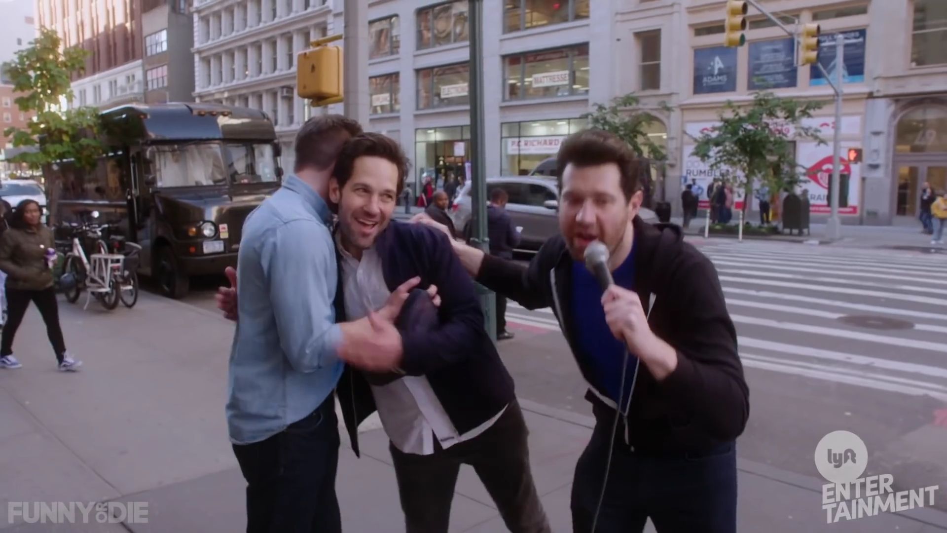 BillyontheStreet_126.jpg