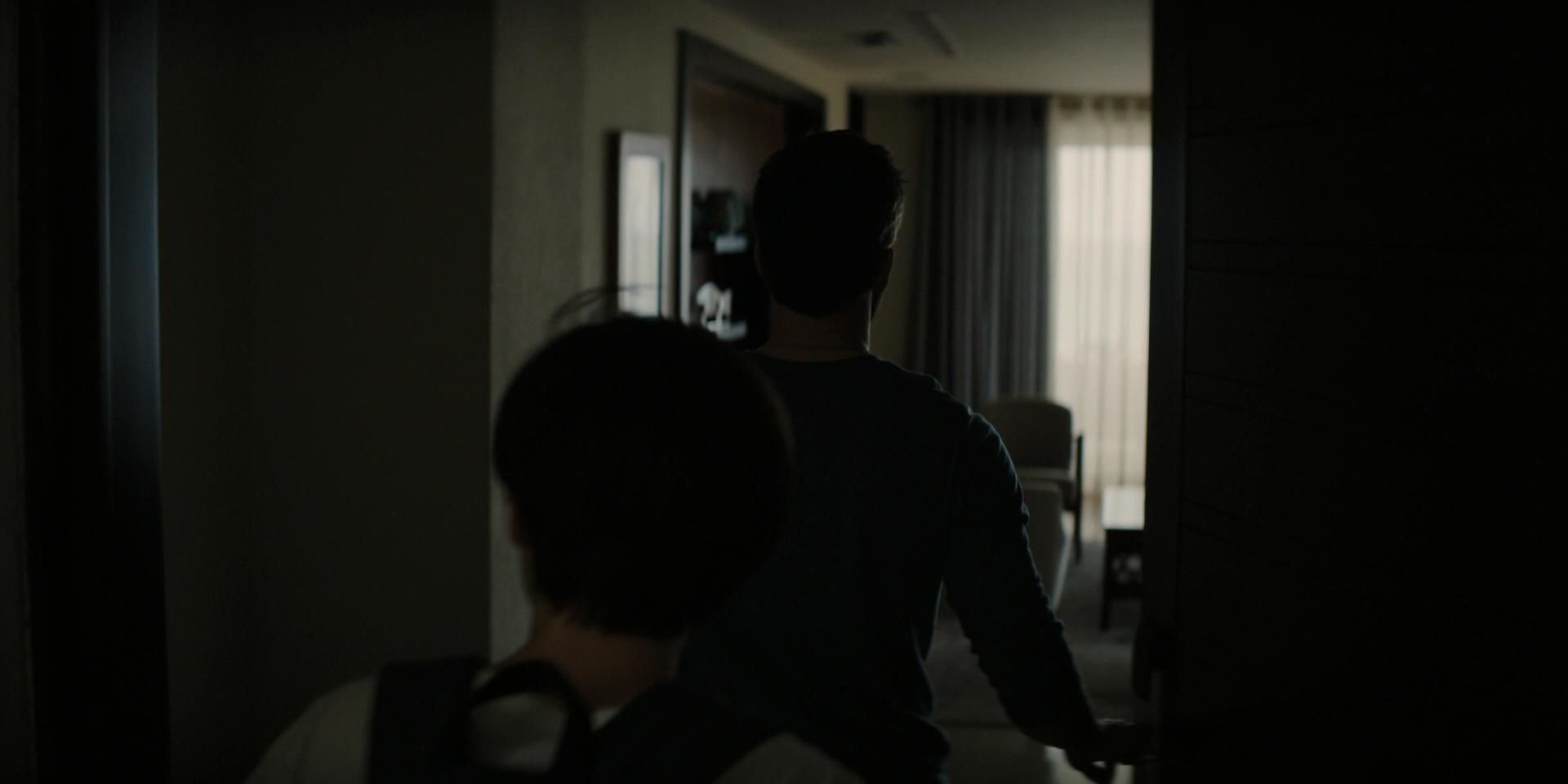 DefendingJacob-S01E08-0636.jpg