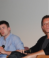 02.jpg